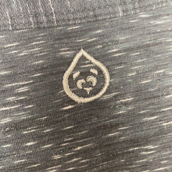 Tasc Performance women's Bamboo long sleeved Athletic Baselayer Sweatshirt Top S - Picture 6 of 15